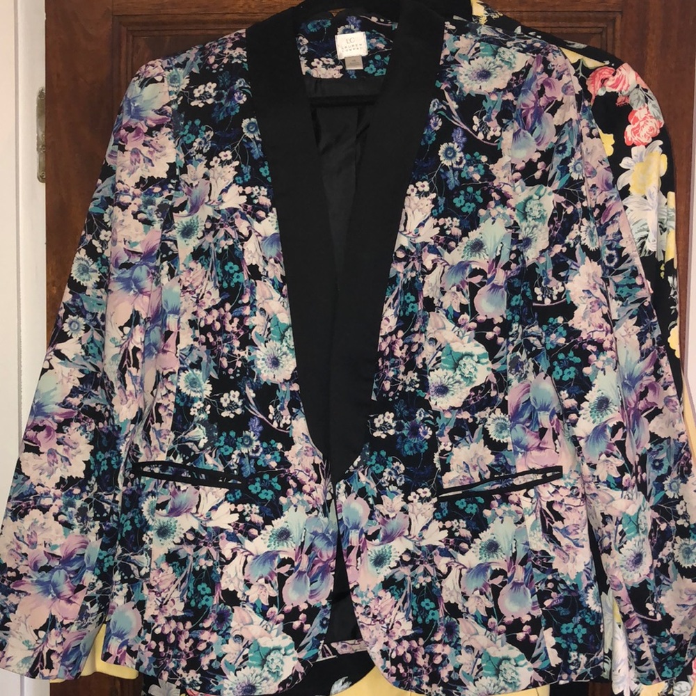 Floral blazer tuxedo jacket